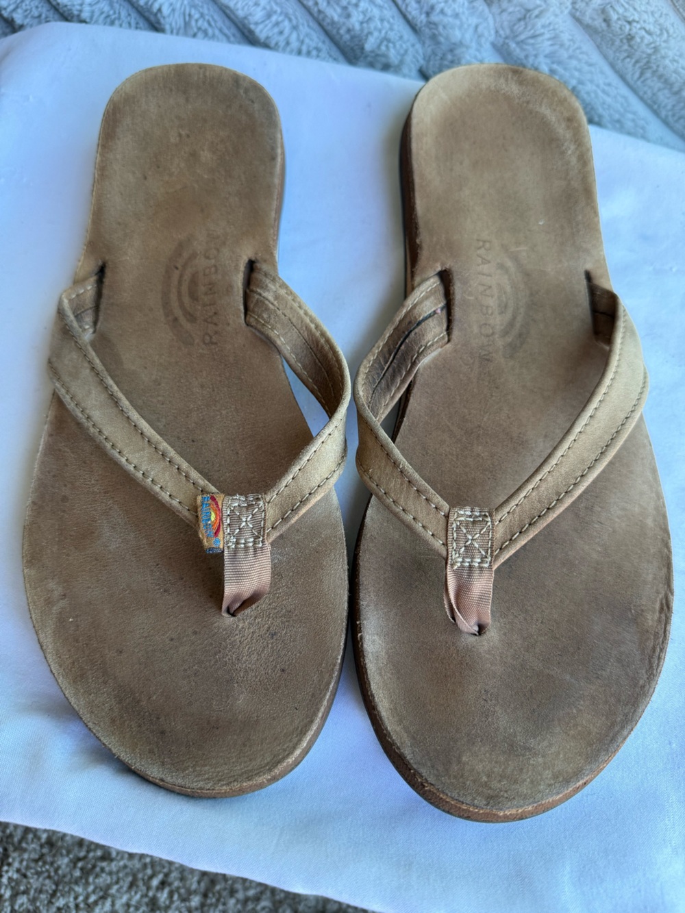 Rainbow Sandals Tan Leather Flip Flops Men’s Small Women’s Large 10.5” insole